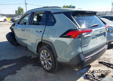 2021 Toyota Rav4 Xle Premium z USA, uszkodzony, nr VIN 2T3C1RFV5MW168431